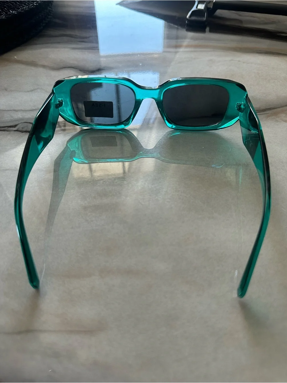 I-SEA Emerald Green Rectangular Sunglasses Unisex – New With Tags